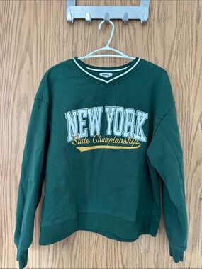 Garage Dark Green V-Neck "New York" Pullover Sweatshirt